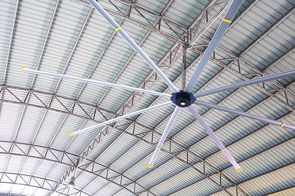 Hvls,Big,Fan,On,Ceiling,Under,The,Old,Metal,Curve